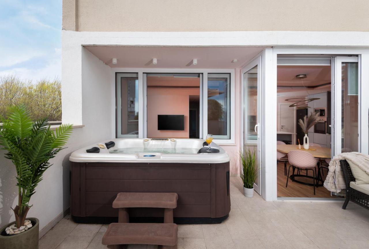 Glow Luxury Apartment With Terrace And Jacuzzi Split Buitenkant foto